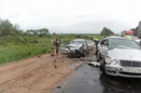 В аварии под Ярославлем погибли три человека