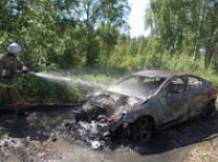 В Переславле посреди дня горела иномарка