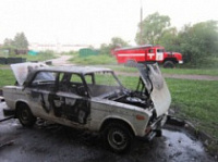 В Брагино горел автомобиль В Брагино горел автомобиль
