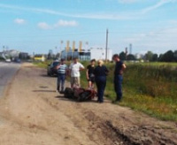 Скутерист перегородил дорогу таксисту