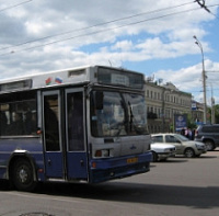 Две ярославны пострадали в городских автобусах
