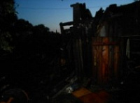 Заволгой горели две постройки Заволгой горели две постройки