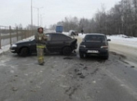 В Тутаеве столкнулись "ВАЗ" и "Ниссан"