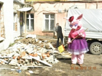 Городских нерях Рыбинска навестил поросенок