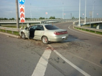 Пьяный водитель "Тойоты" врезался в дорожное ограждение: пятеро пострадавших