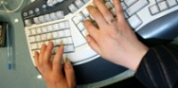 Два несовершеннолетних ярославца задержаны за продажу "левых" программ для компьютеров
