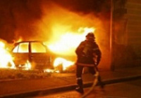 В Карачихе горели гаражи