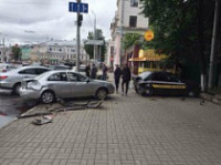 Авария с семью автомобилями произошла в самом центре Ярославля