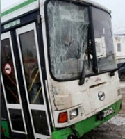 В Рыбинске столкнулись два пассажирских автобуса