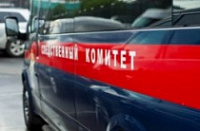 Труп мужчины наши на тротуаре в Ленинском районе