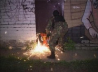 Дверь в зал игровых автоматов в Брагино пришлось резать пилой