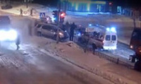 На перекрестке проспекта Машиностроителей и Серго Орджоникидзе возникло очередное ДТП [ВИДЕО]