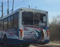 Опасная поездка на троллейбусе в Рыбинске попала на видео