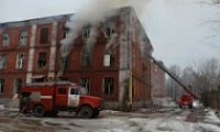 Архитектурный памятник в Ярославле горел больше суток