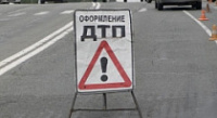 Иномарка врезалась в автобус на окружной дороге