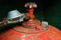 Ярославский полицейский вынес из горящего дома газовый балон