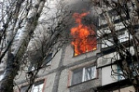 Ярославские огнеборцы спасли мужчину при пожаре в 9-этажке