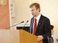 Первые шаги мэра Ярославля Евгения Урлашова: дороги и СМИ