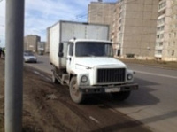 В Рыбинске под колеса грузовика попал третьеклассник