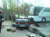 В Ярославской области в аварию попал туристический автобус со студентами из Москвы